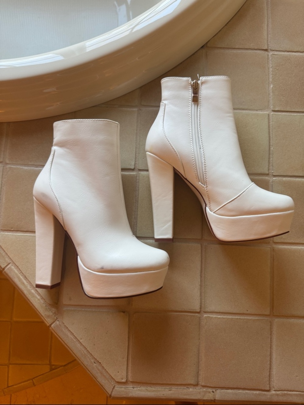 Azalea White Platform 5” High-Heel Ankle Boots - Women's Fashion Booties